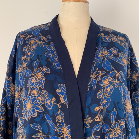 KENZIE Navy Blue Floral kimono robe. S/M - Picture 5 of 11